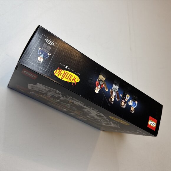 LEGO Ideas: Seinfeld (21328) Factory Sealed - Picture 5 of 5